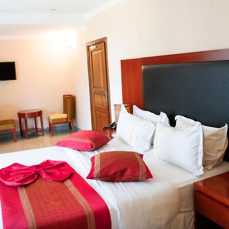 Orient Park Hotel Kigali Exterior foto