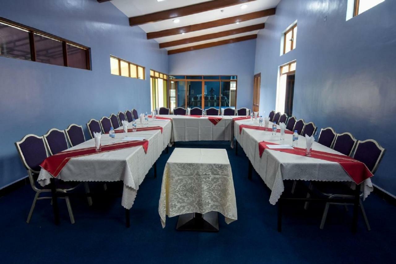 Orient Park Hotel Kigali Exterior foto