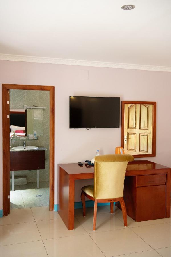 Orient Park Hotel Kigali Exterior foto